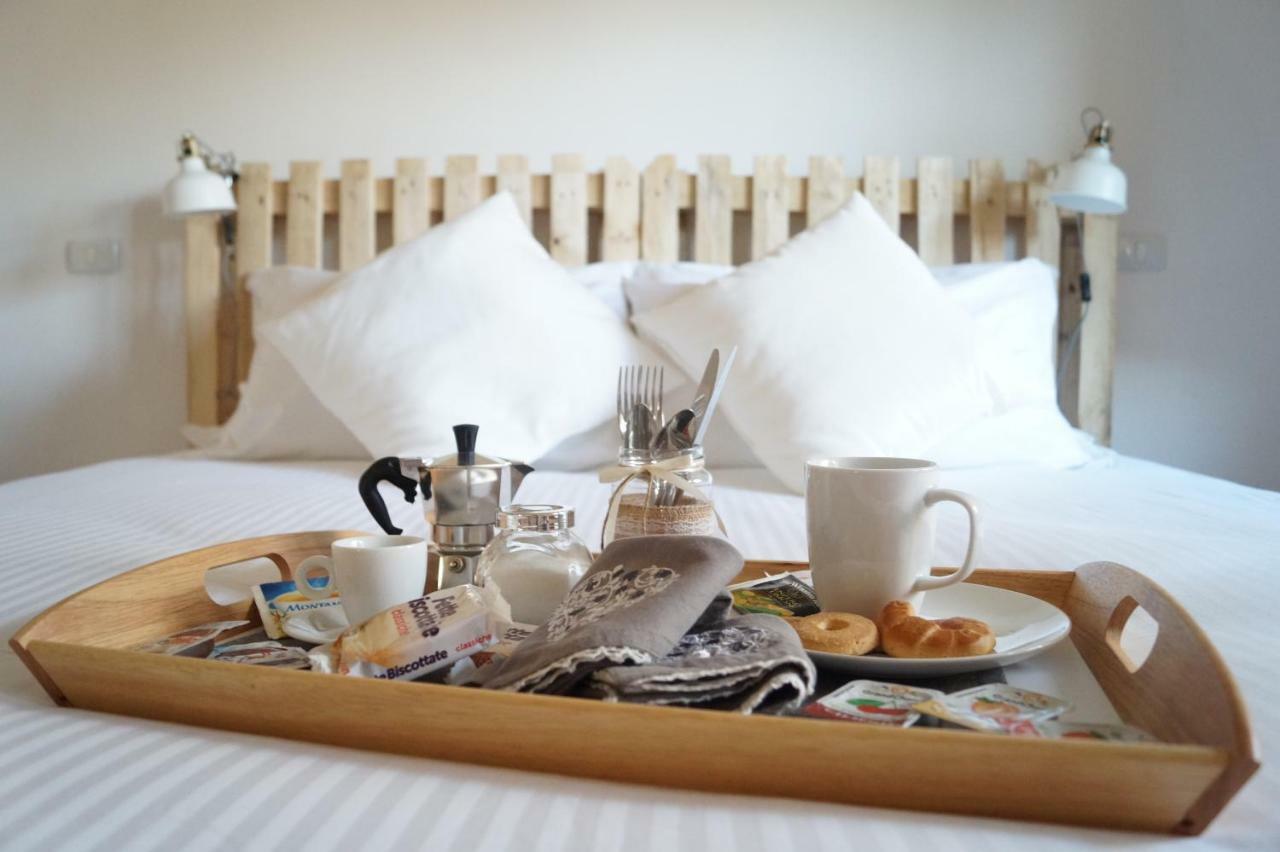 Bed and Breakfast Bonjour Bonheur Авеллино Экстерьер фото